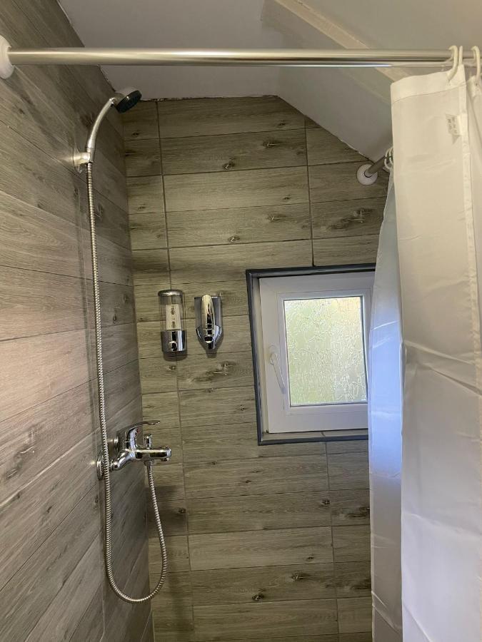 Apartmani Marija Zemun Zemun Polje Ngoại thất bức ảnh