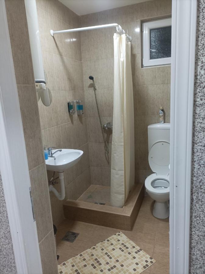 Apartmani Marija Zemun Zemun Polje Ngoại thất bức ảnh