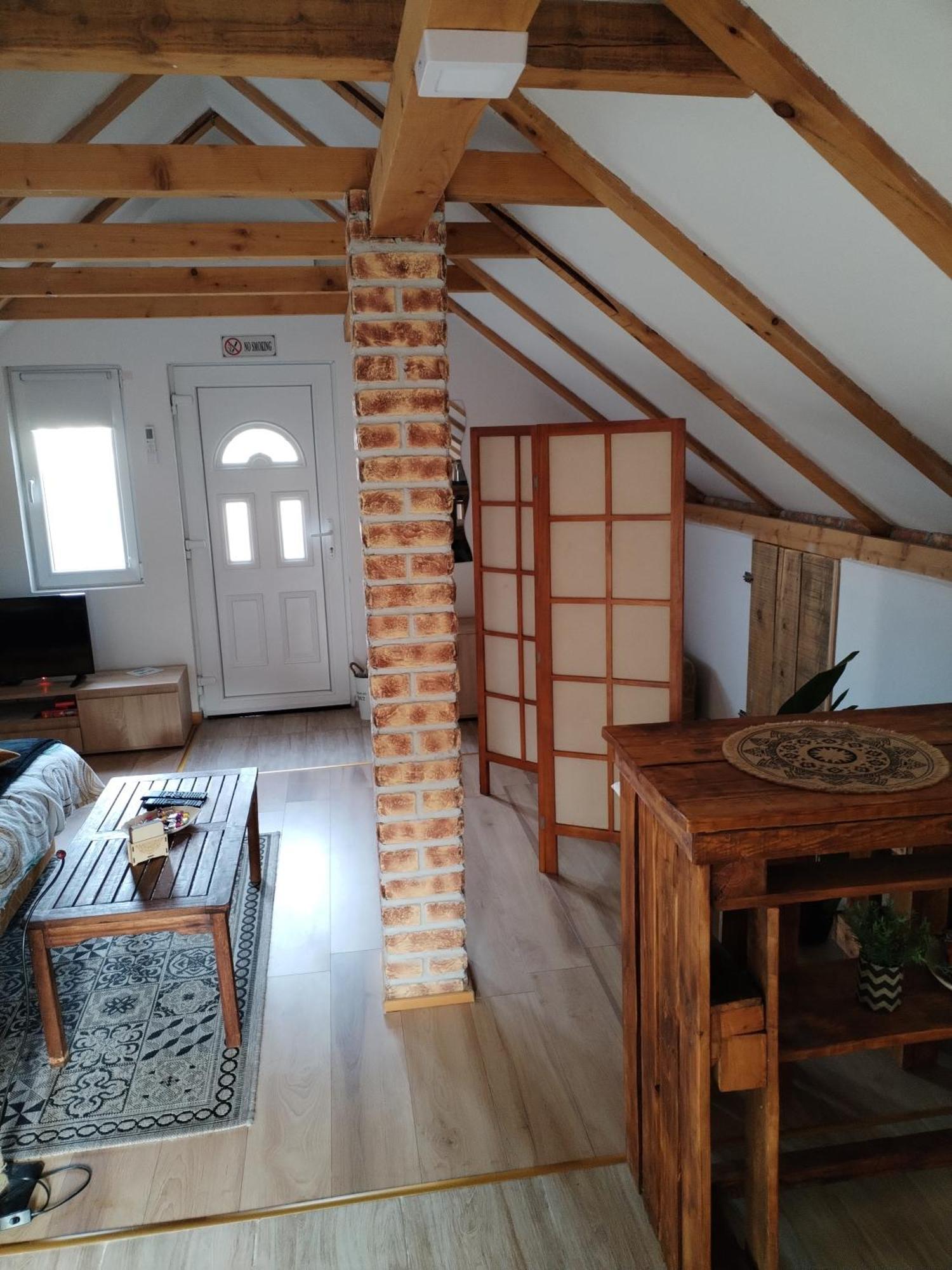 Apartmani Marija Zemun Zemun Polje Ngoại thất bức ảnh
